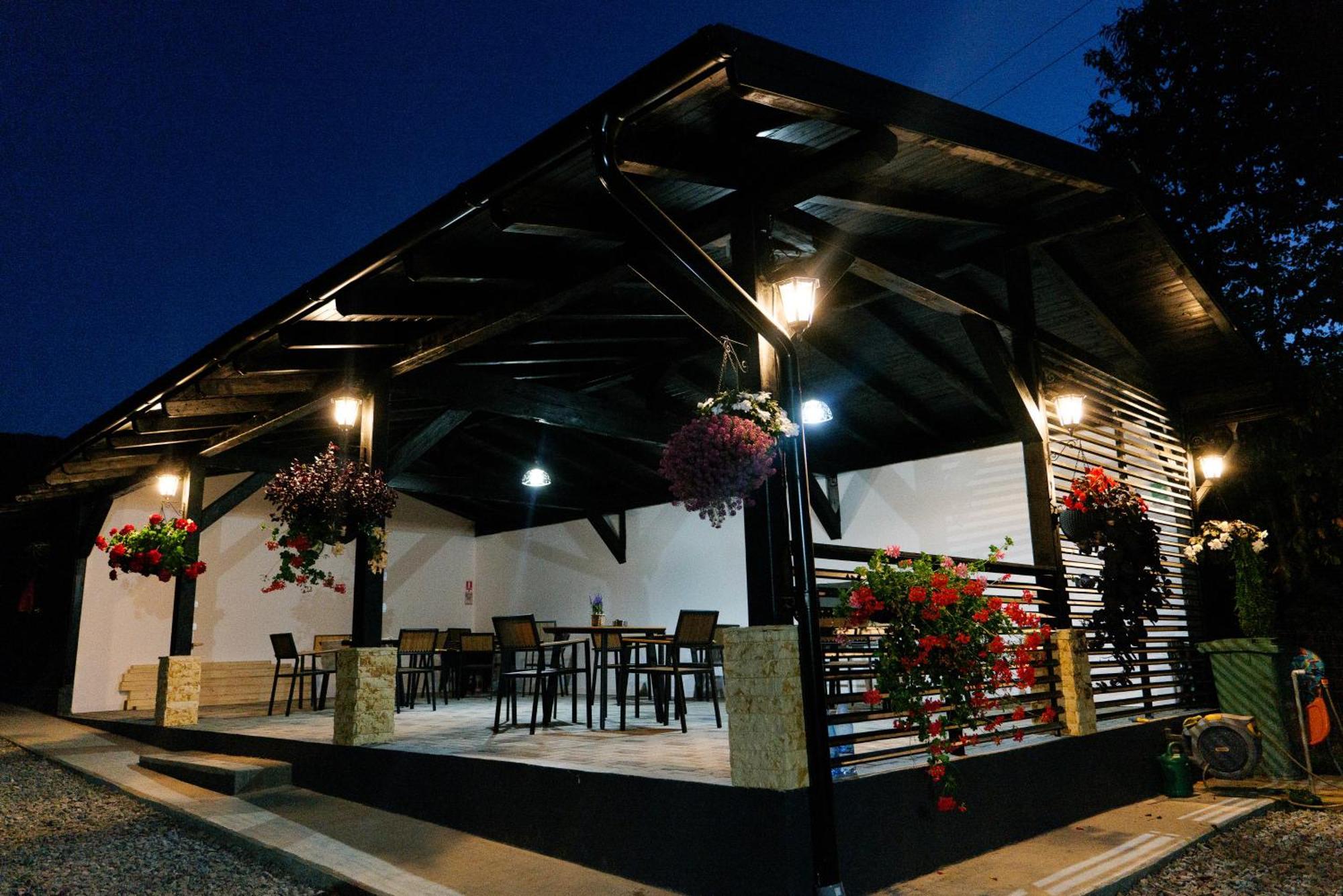Flori De Tei Maramures Sacel  Exterior photo